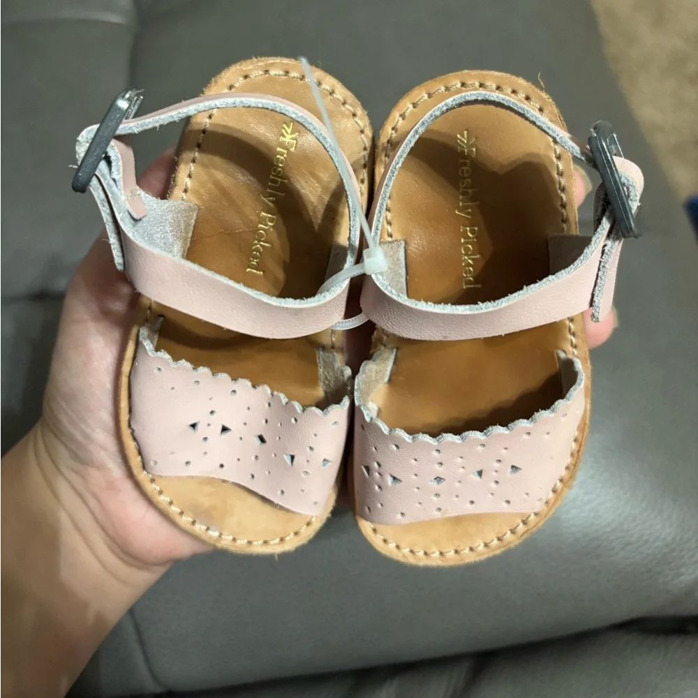 Freshly Picked Blush Laguna Sandals Size 4